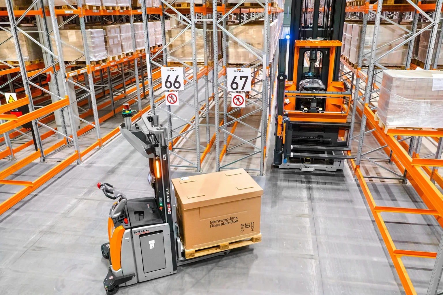 STILL sandėlio automatizavimas – automatinis krautuvas ir vežimėlis sandėlyje